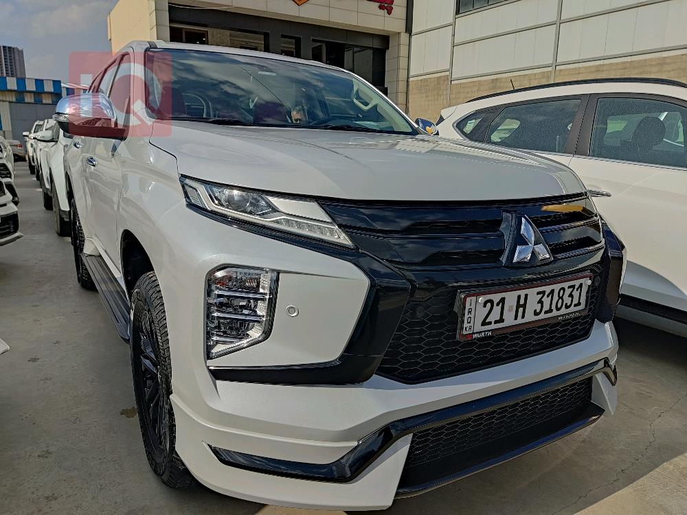 میتسوبیشی پاجیرۆ سپۆرت